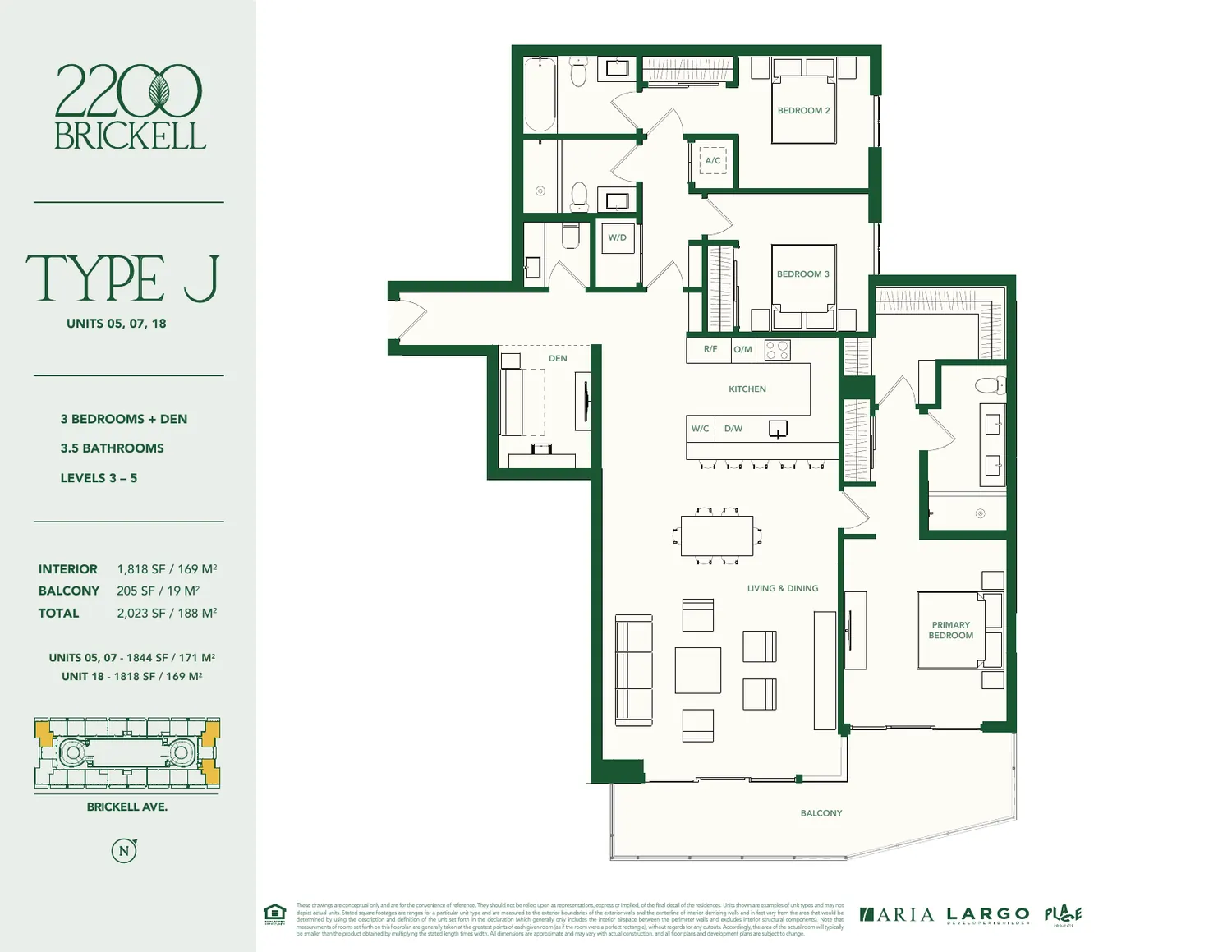 Plano del Tipo J en 2200 Brickell: tres rec&aacute;maras m&aacute;s den, tres ba&ntilde;os y medio, 1,818 pies cuadrados interiores y balc&oacute;n de 205 pies cuadrados