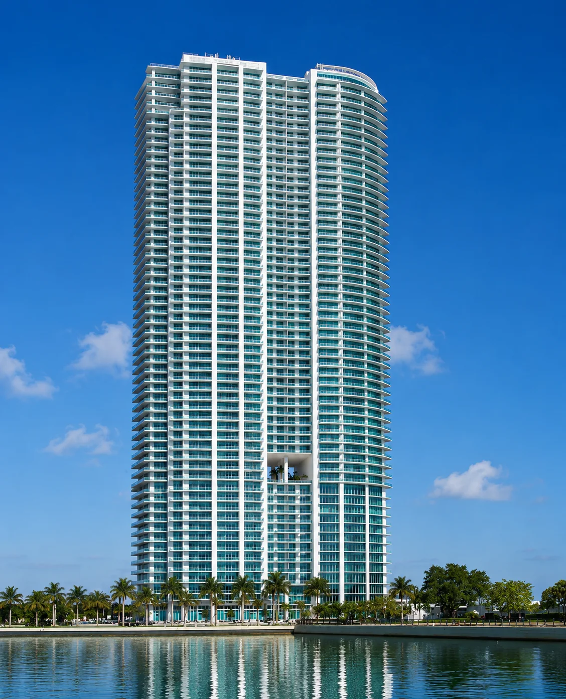 900 Biscayne Bay tower overlooking Museum Park and Biscayne Bay in Downtown Miami