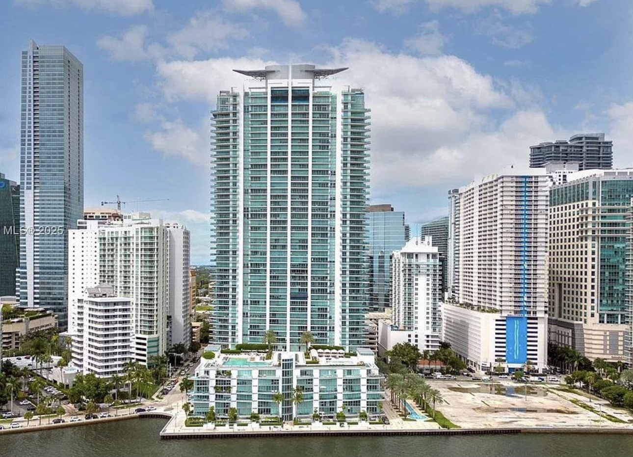 Jade at Brickell Bay condominium tower in Brickell Miami